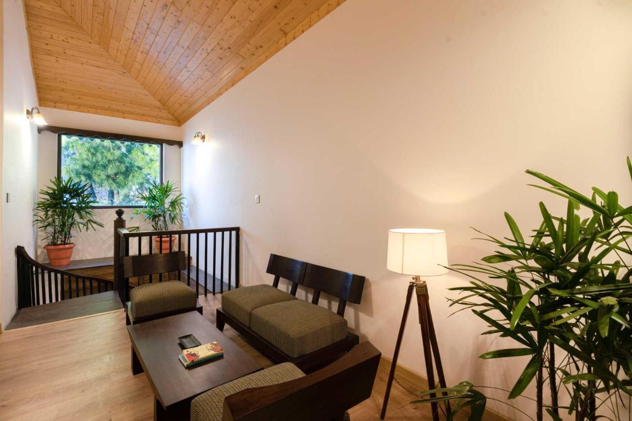 Stayvista At The Winter Line With Complimentary Breakfast Kasauli Exteriör bild