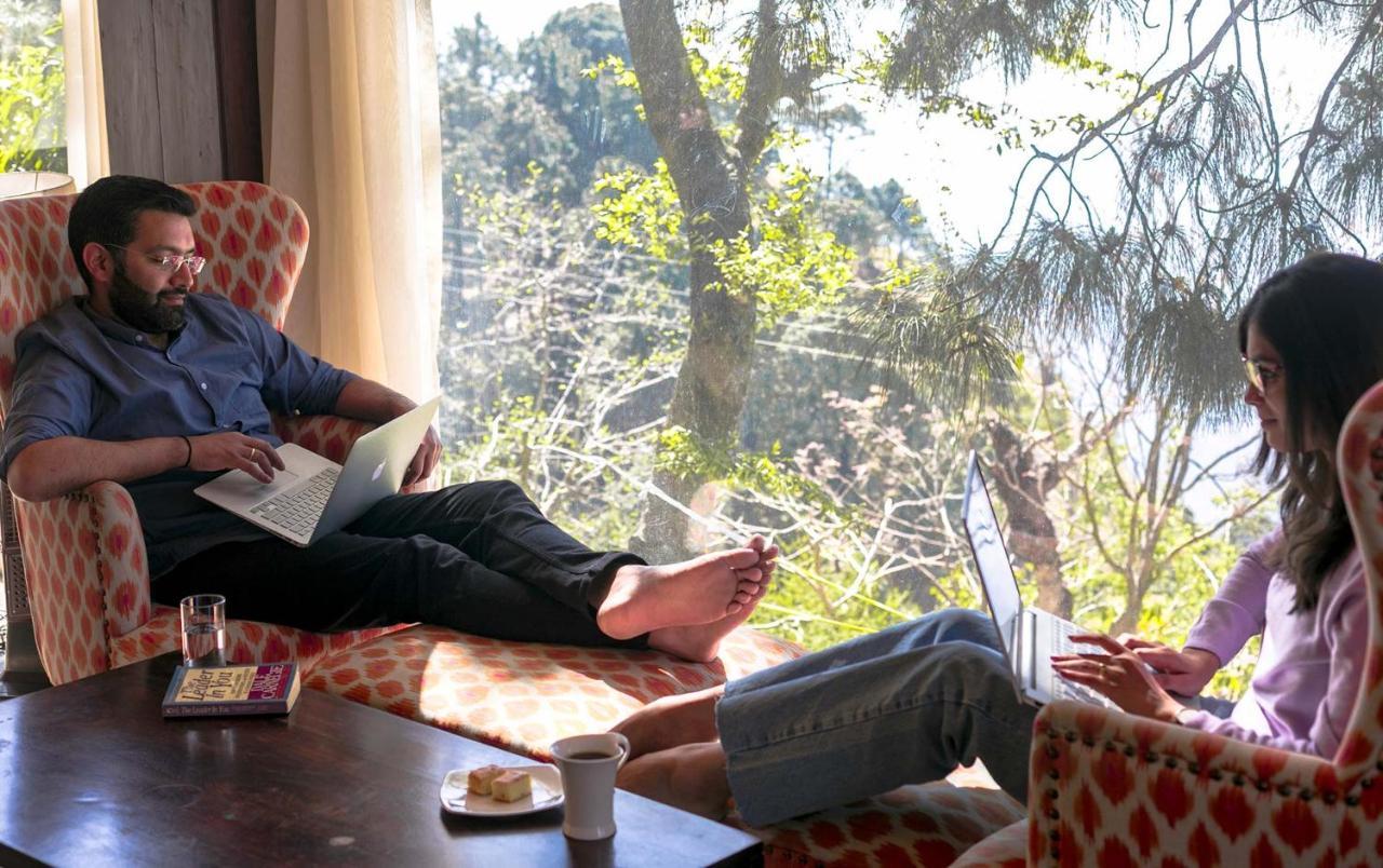 Stayvista At The Winter Line With Complimentary Breakfast Kasauli Exteriör bild